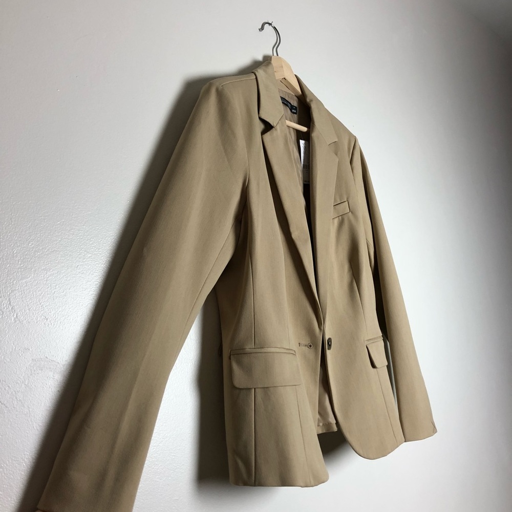 ny&c chic camel blazer